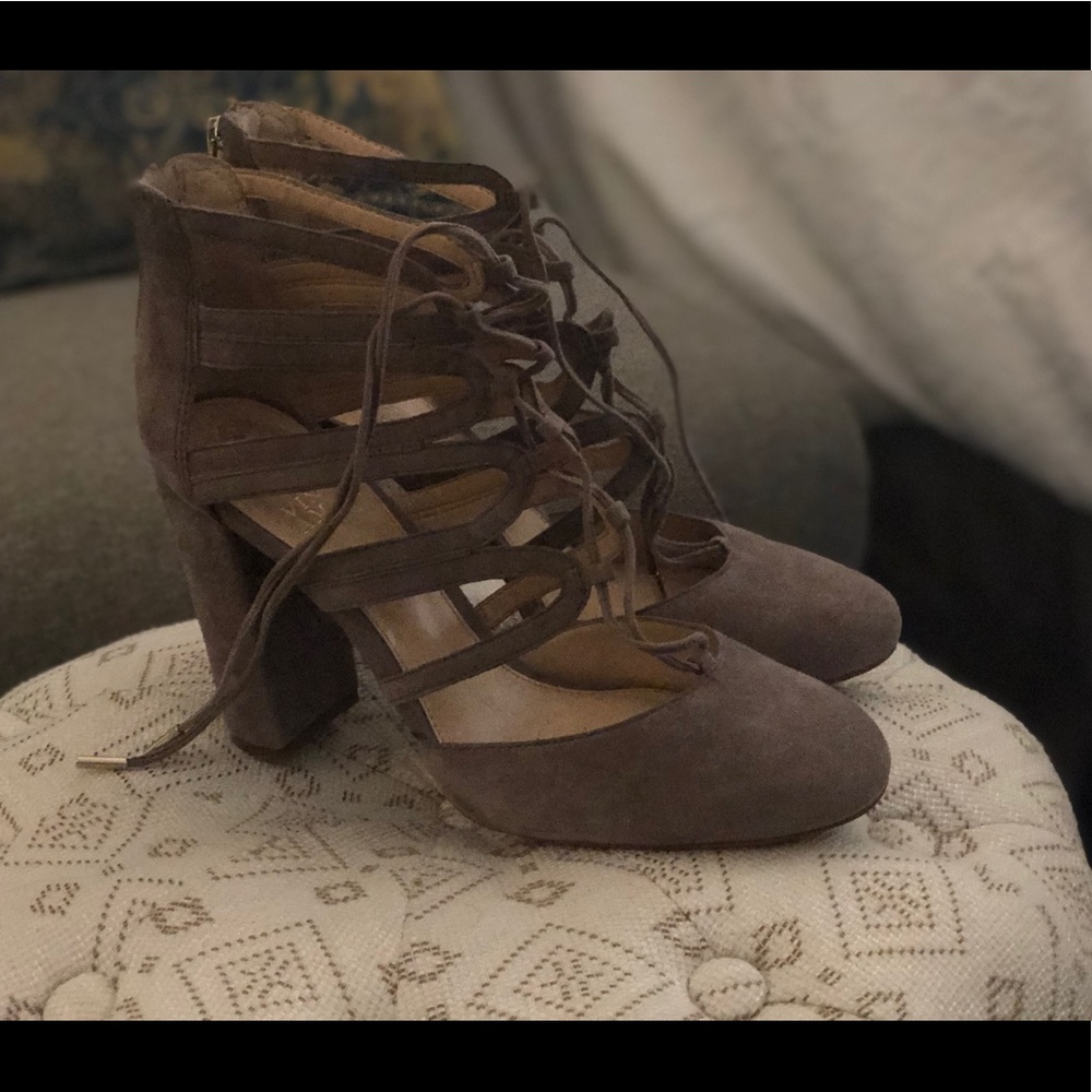 Vince Camuto suede tan platform heels, size 8.5